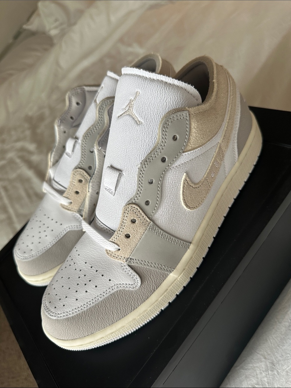 Jordan 1 low SE Craft
